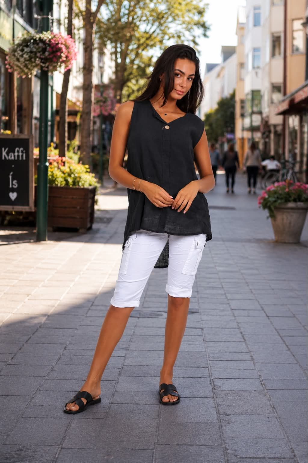 New collection buttom svört